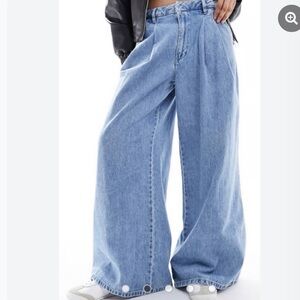 NWT Wrangler Wide-Leg Jeans